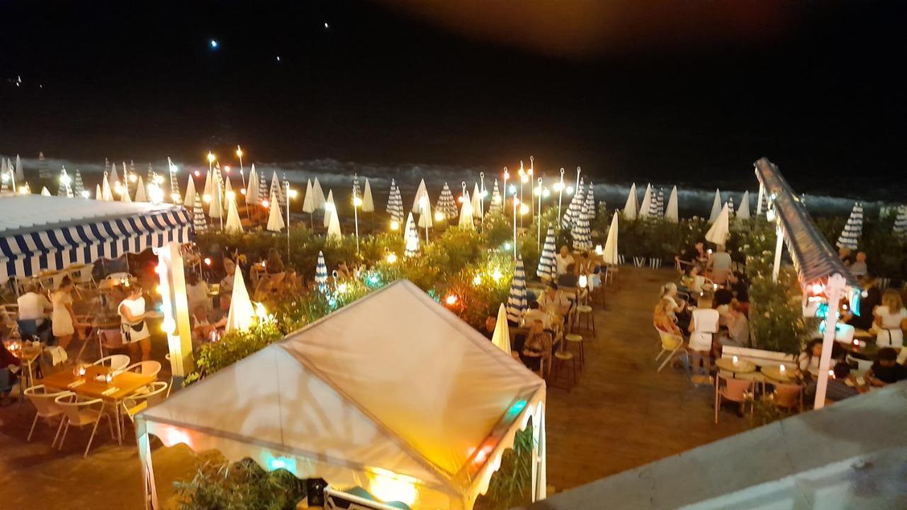 Nice Beau 2 Pieces Atypique-Original 200 M Mer, Promenade Des Anglais, Negresco Exterior photo